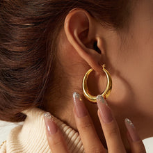Load image into Gallery viewer, Everyday Chunky Gold Hoops
