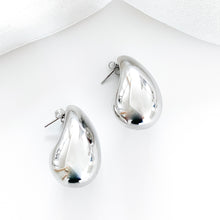Load image into Gallery viewer, Water Drop Chunky Smooth Silver Earrings
