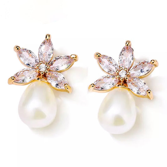 Bella Gold Flower & Pearl Earrings