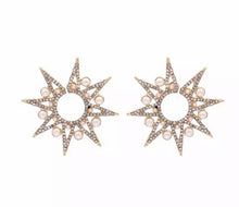 Load image into Gallery viewer, Sun Pearl &amp; Crystal Earrings - Nicholls Jewellery
