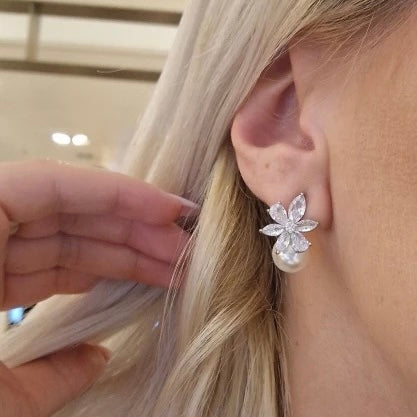 Bonita Pearl & Crystal Earrings