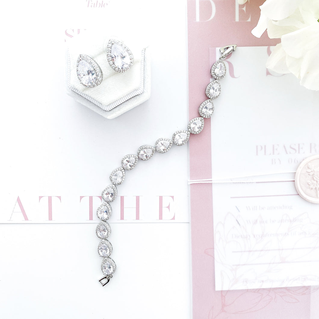 Teardrop Bracelet & Earring set