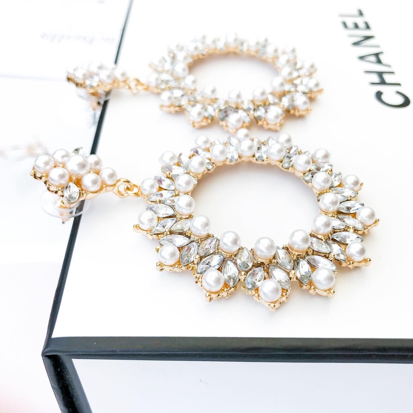 Sofia Pearl & Crystal Hoop