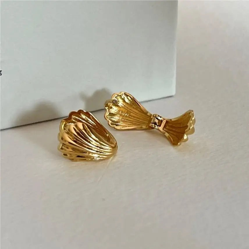 Mini Sea Shell Gold Earrings