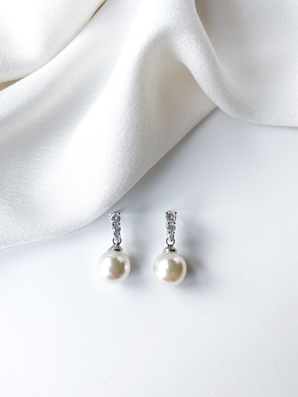 Constance Pearl Earrings