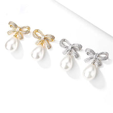 Load image into Gallery viewer, Crystal Bow &amp; Pearl Earrings Gold
